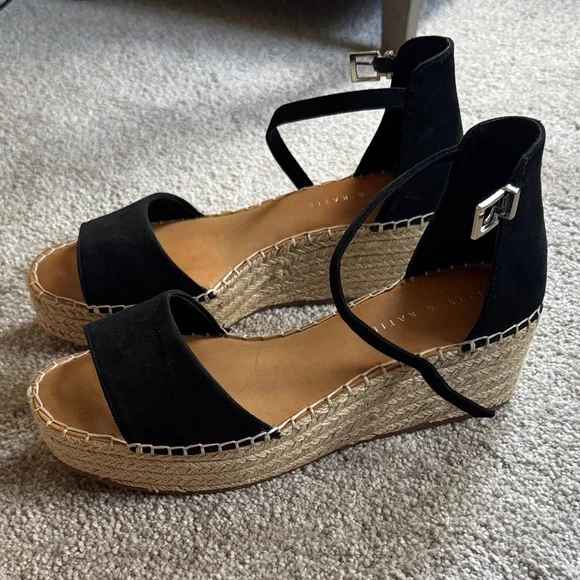 Kelly & Katie Black Espadrille Wedges - Picture 2 of 6